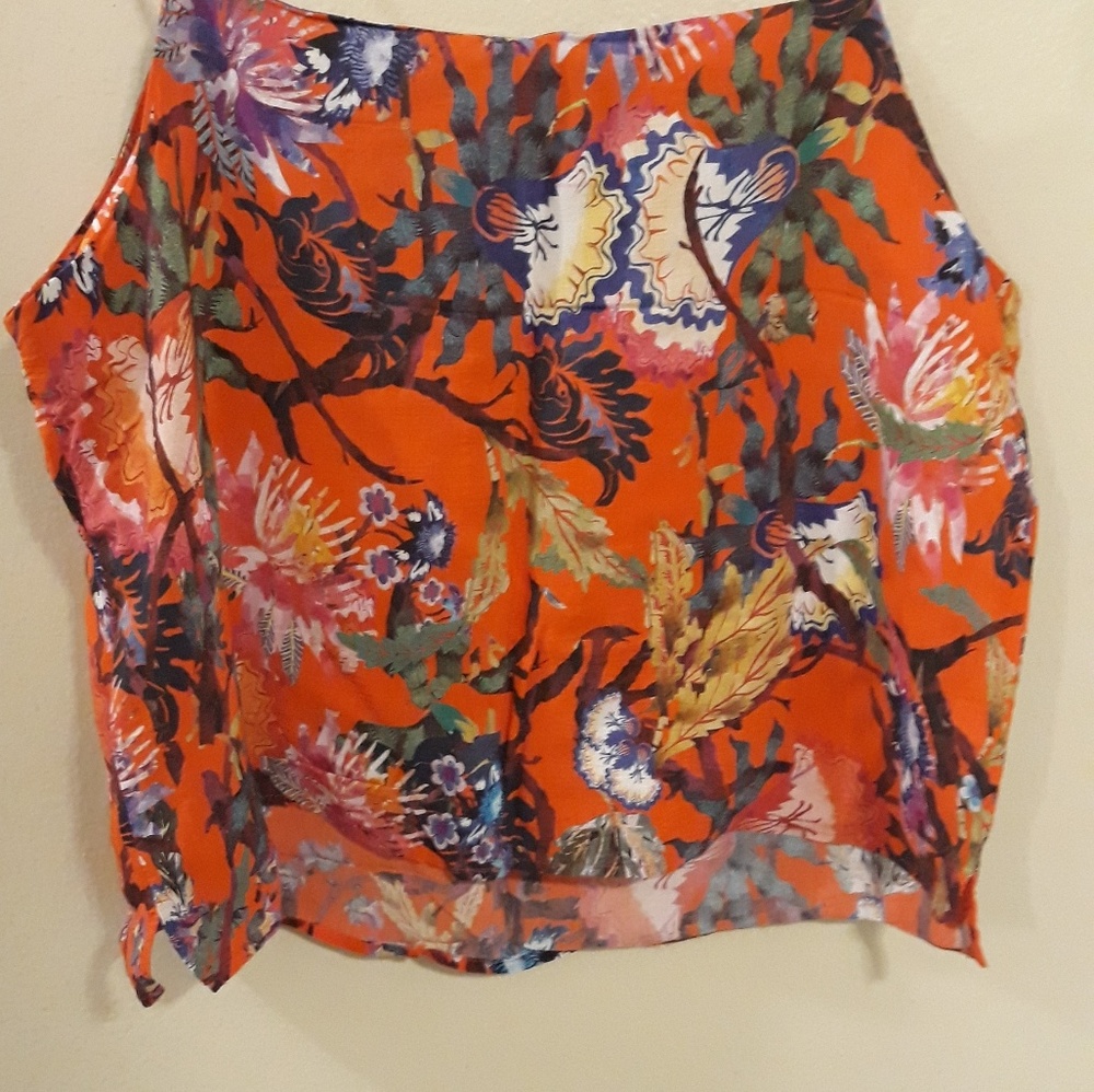 H&M Top - Picture 2 of 3